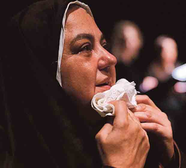 Nuria Fernández se pone en la piel de Santa Teresa. / E. A.