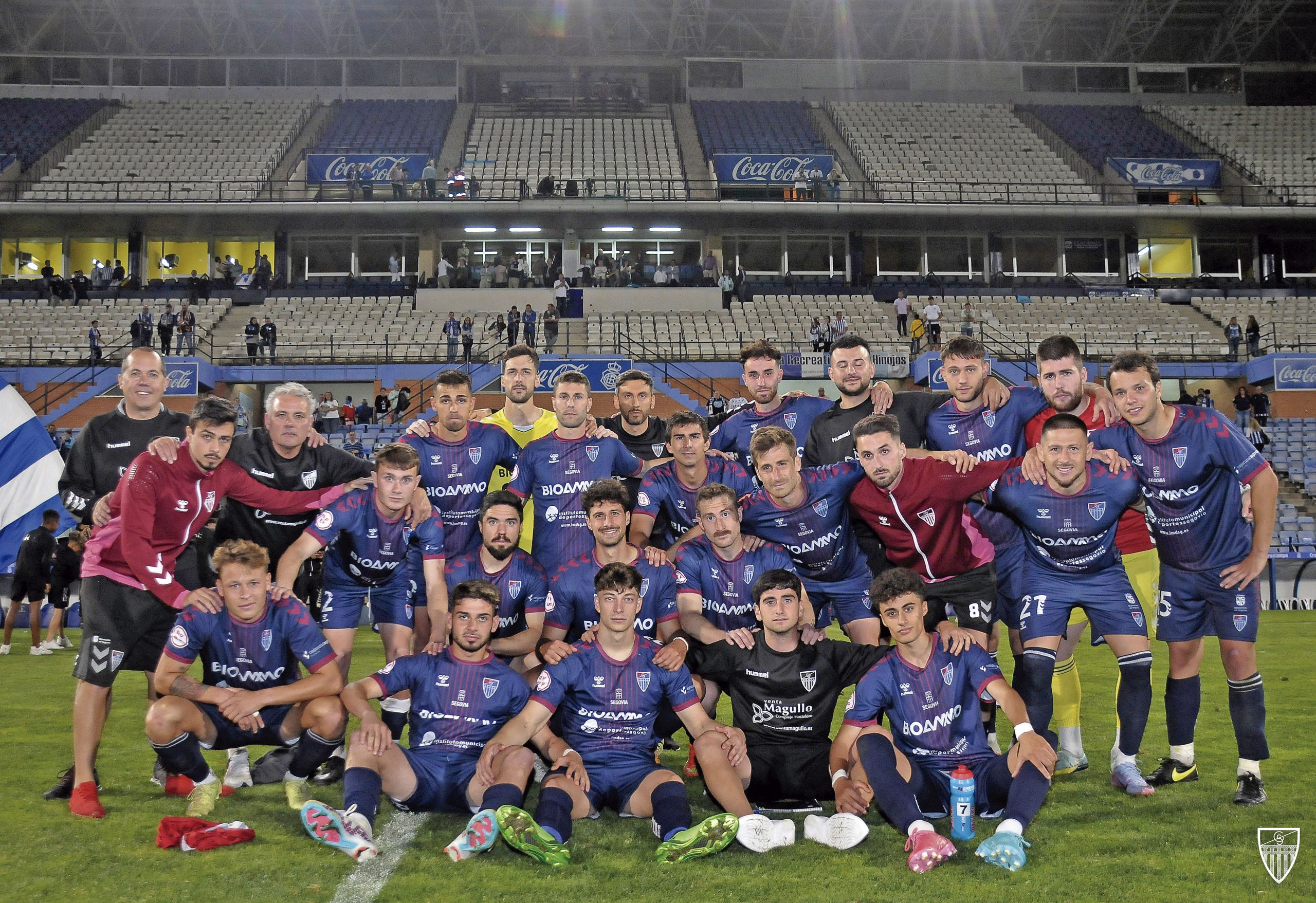 La Segoviana, con la cabeza bien alta 1 La Gimnástica Segoviana, tras el encuentro jugado en el Nuevo Colombino que puso el punto y final a la temporada. / JUAN MARTÍN-G. SEGOVIANA