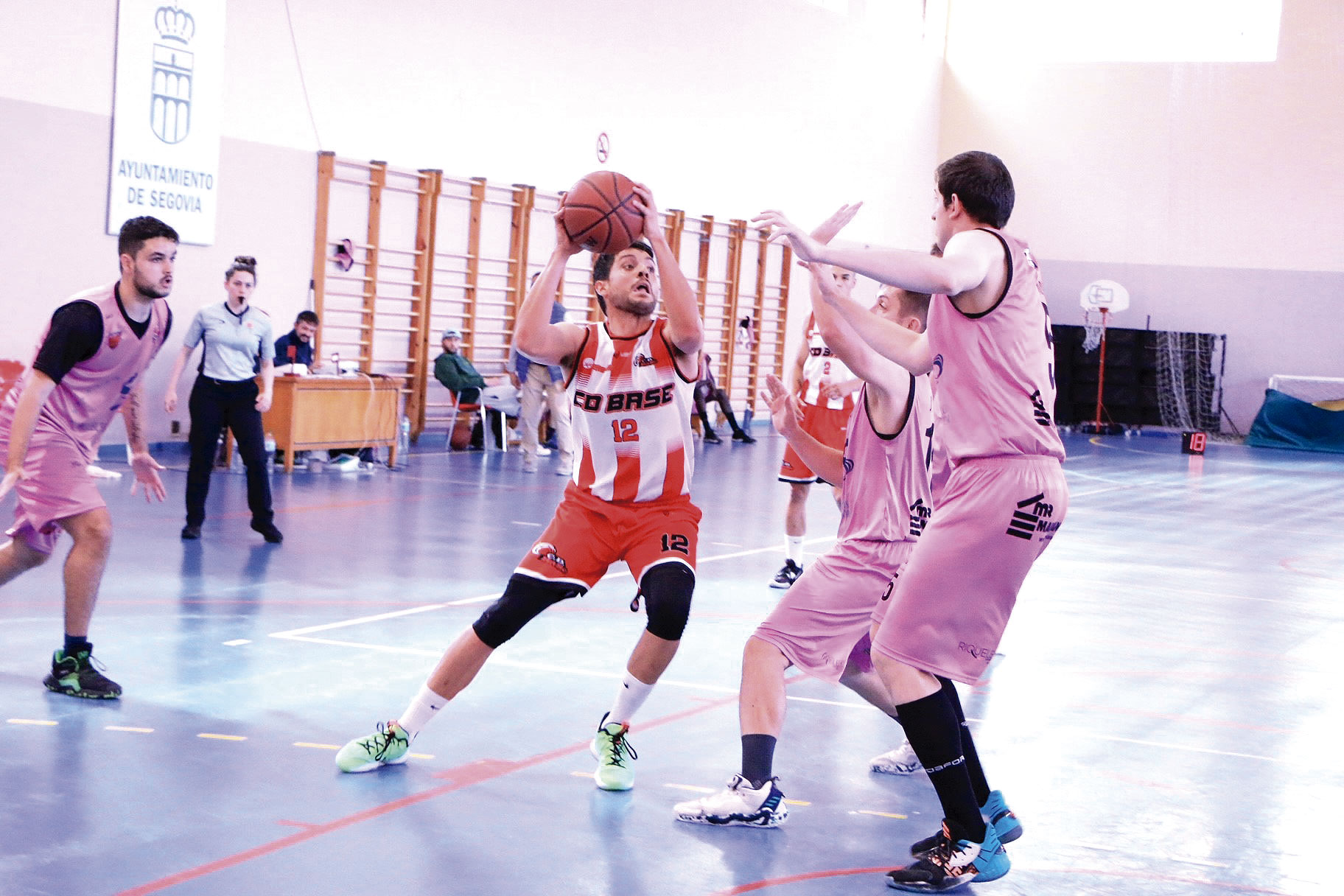 Imagen de la final de la liga provincial de baloncesto disputada en el pabellón Teodosio. / DELEGACIÓN