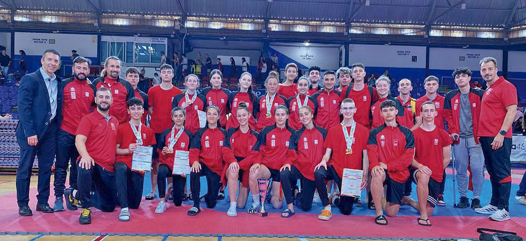 Los componentes de la Selección de Madrid, entre los que se encontraban varios segovianos./ MIRAFLORES-BEKDOOSAN