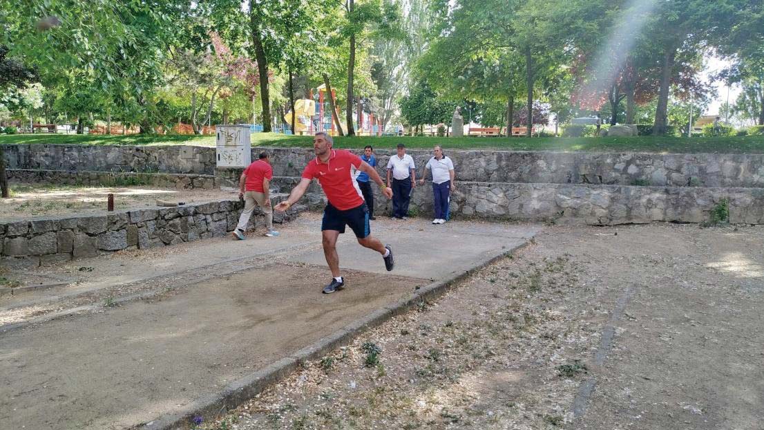 Rodrigo de Pedro, en uno de sus lanzamientos./ E.A.