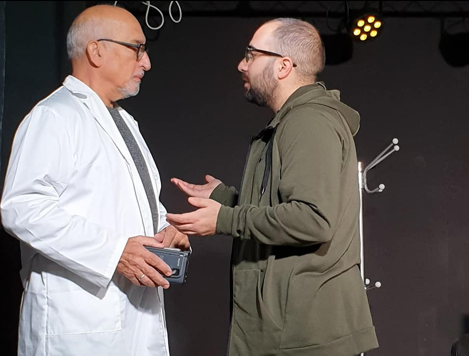 Representación de la comedia ‘Terapia’, de la compañía ‘Y Ahora Q’. / EL ADELANTADO