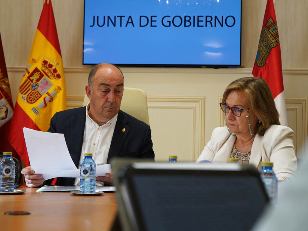 Junta de Gobierno de la Diputación de Segovia. / EL ADELANTADO