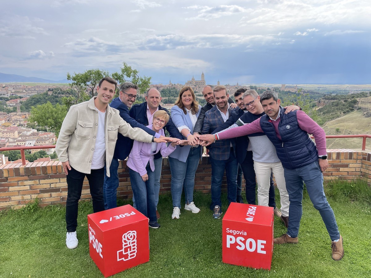 Reunion Clara Martin candidatos PSOE alfoz de Segovia