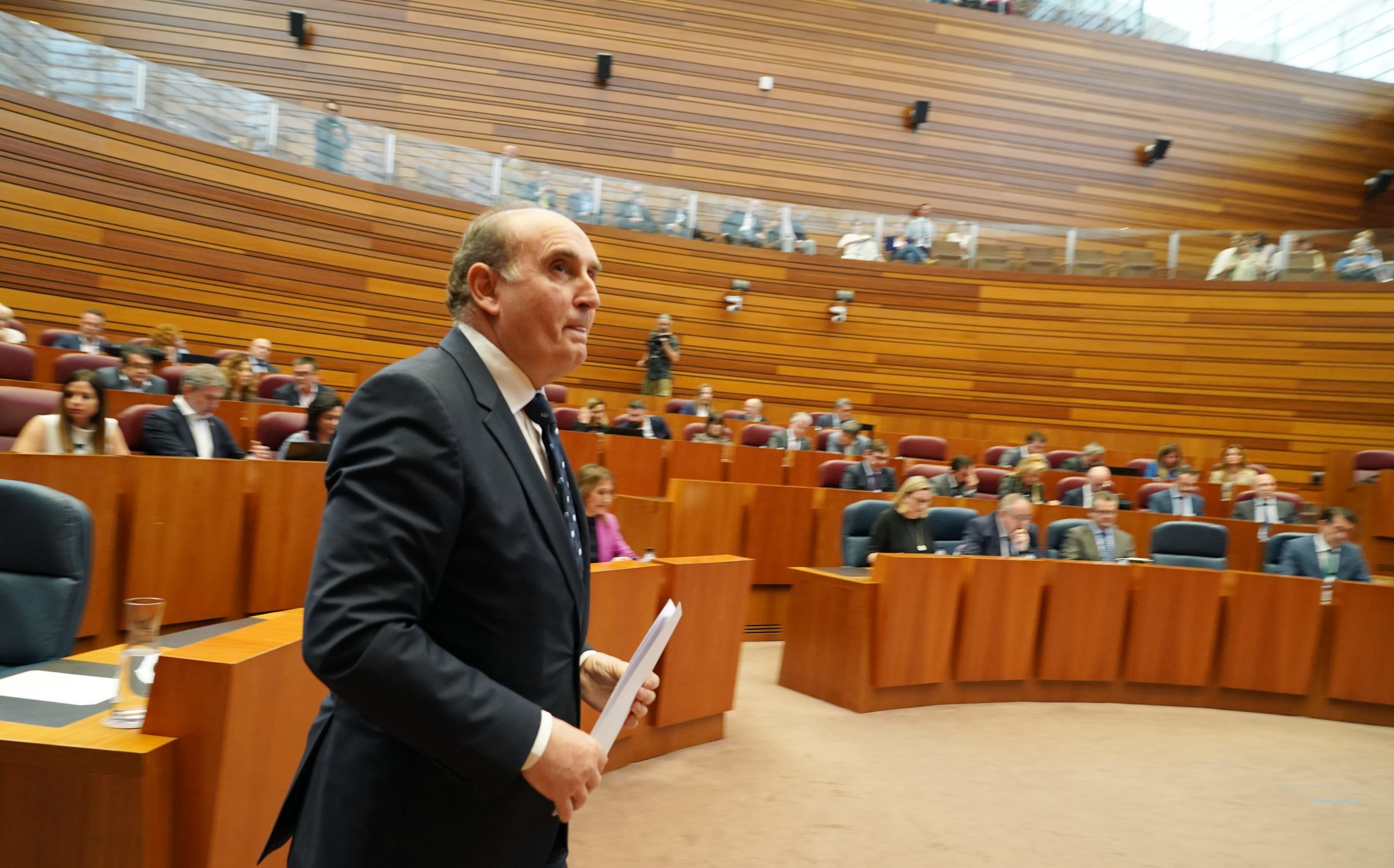 Tomás García Quintana presenta el informe del 2022. / Rubén Cacho