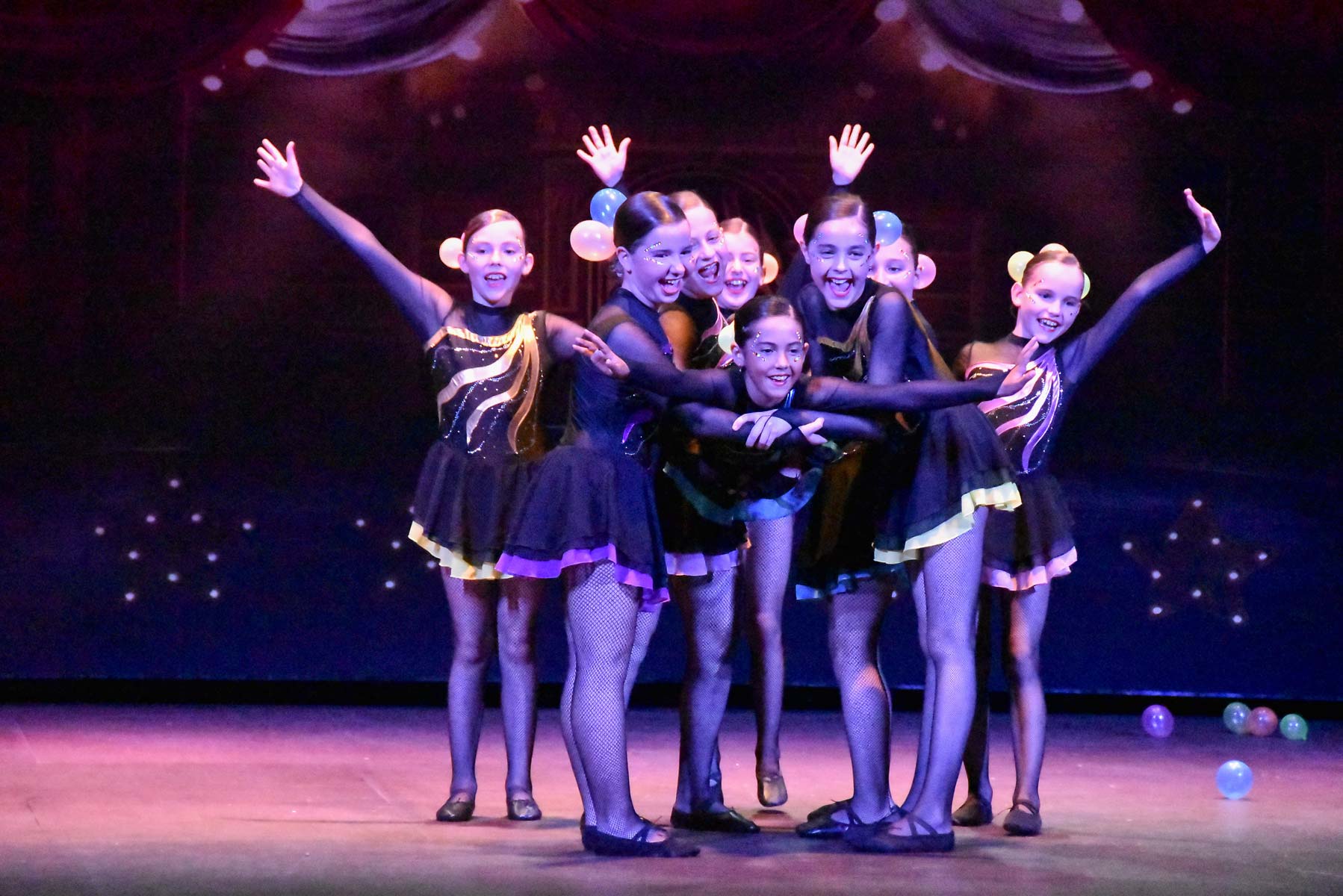 Ballet, danza española, flamenco, baile moderno y mucho más.