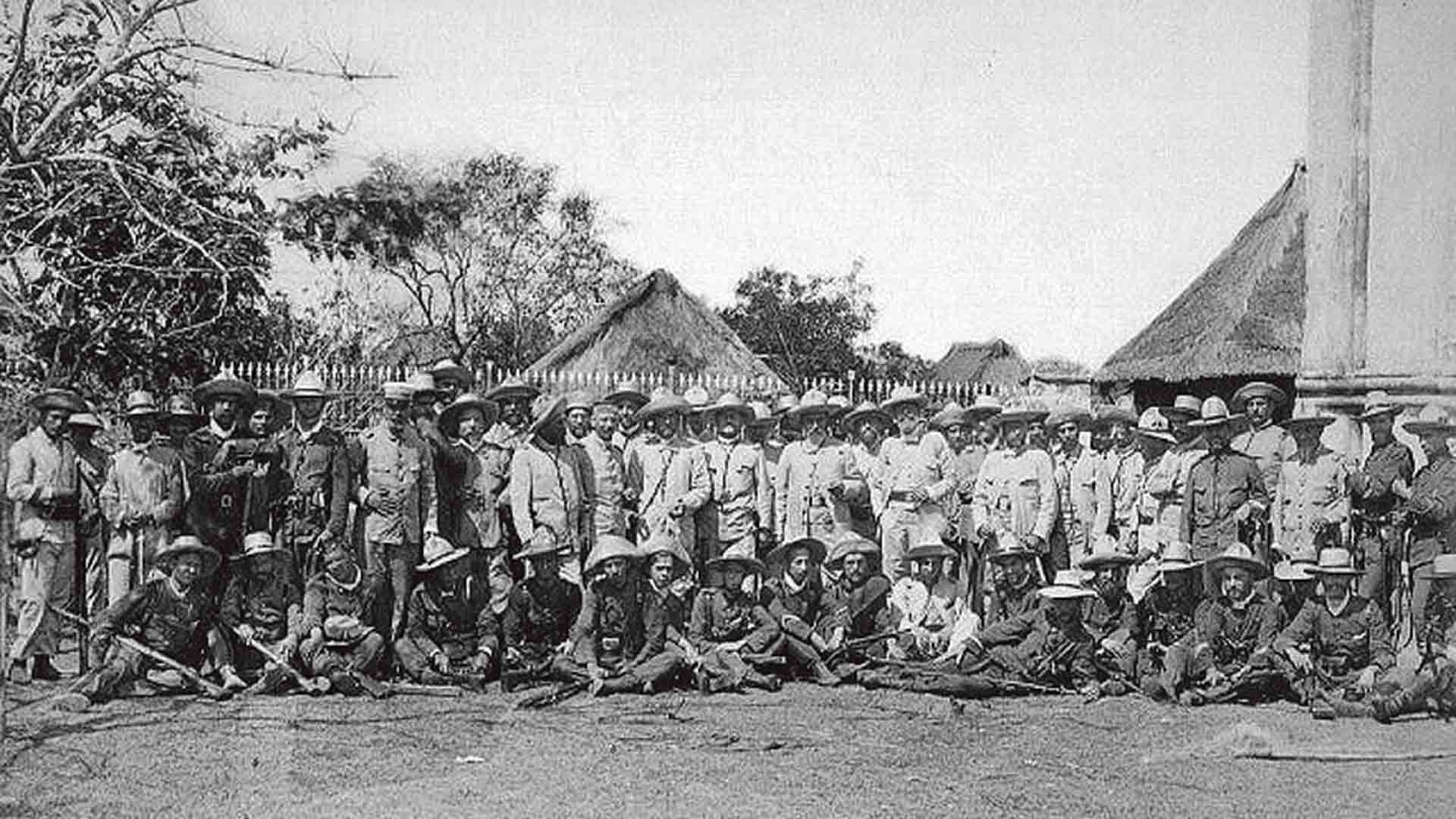 Soldados españoles en la Guerra de Cuba de 1898.