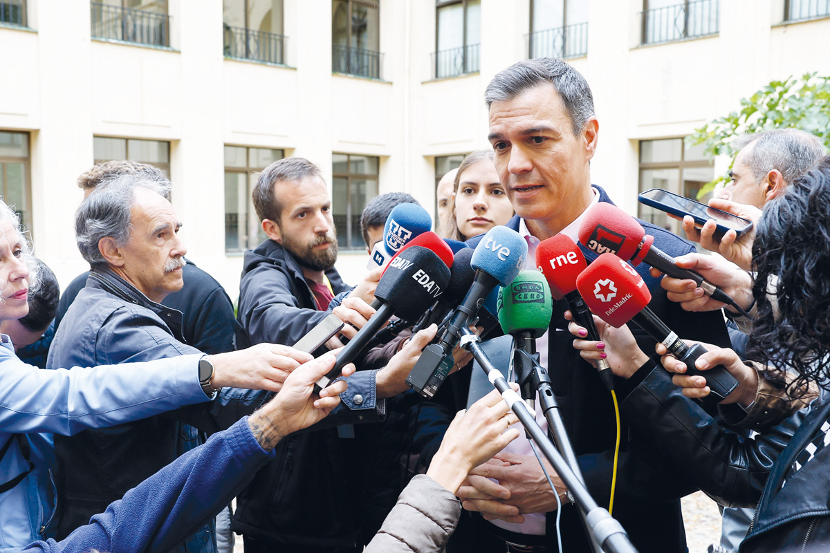 Pedro Sánchez, durante una comparecencia ante los medios./ EFE