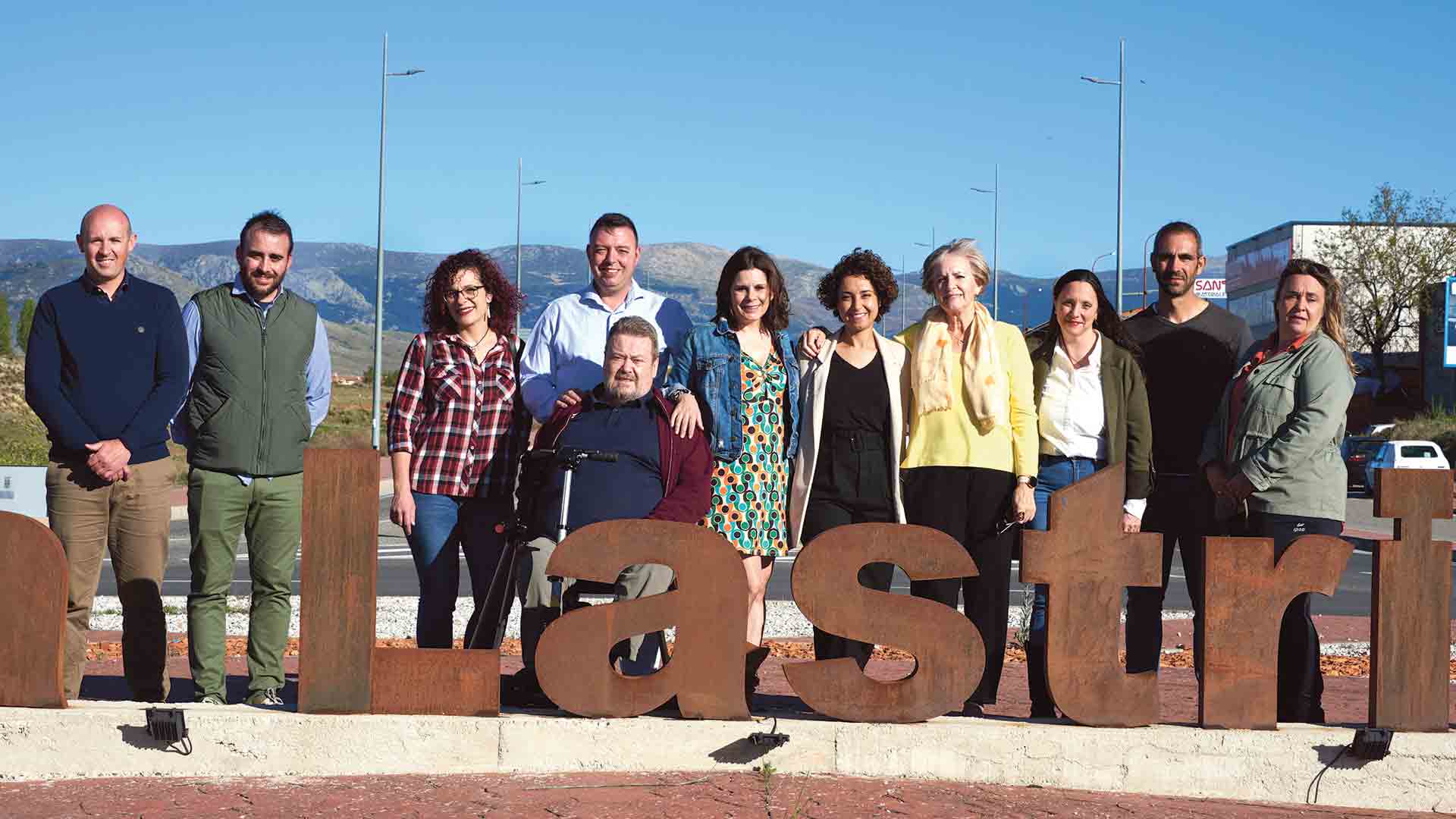 Candidatura de Unidos X La Lastrilla, que encabeza Mª Isabel González de la Cruz. / E. A.