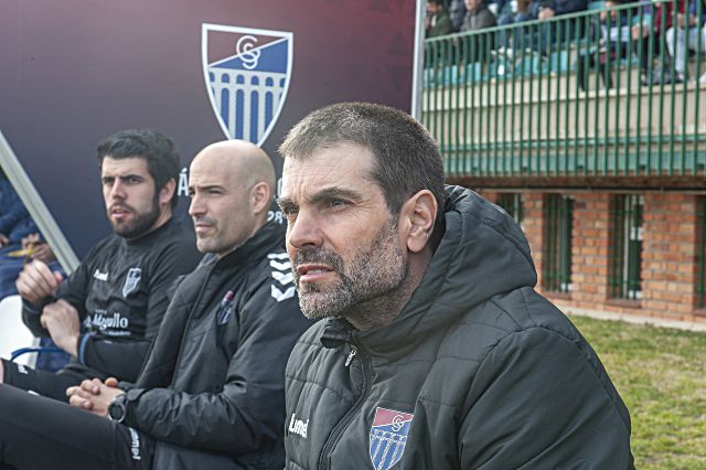 Ramsés, en primer plano durante los prolegómenos de un partido de la Segoviana./ JUAN MARTÍN-G. SEGOVIANA