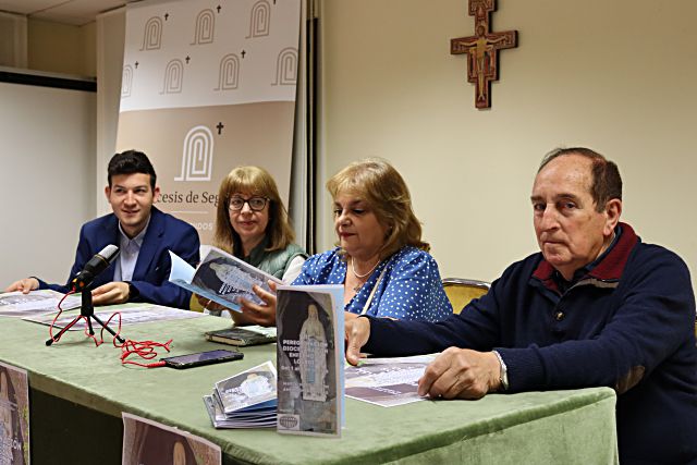 Presentación de la peregrinación en la sede del Obispado. / E. A.