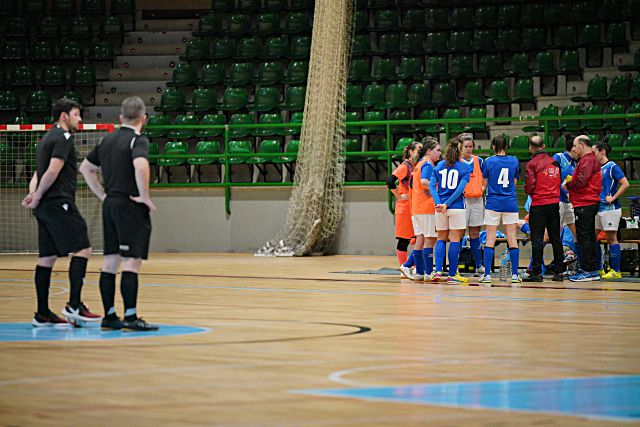 Un tiempo muerto del Unami durante un partido./ KAMARERO