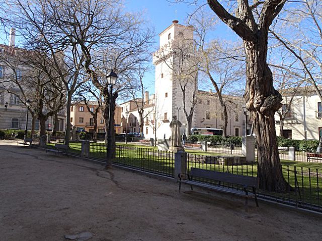 El jardín de “los frailes de los huertos” 6 7 Los Huertos torre copia