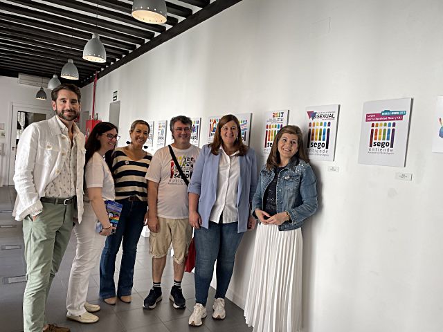 Exposición por los 15 años de Segoentiende. / EL ADELANTADO