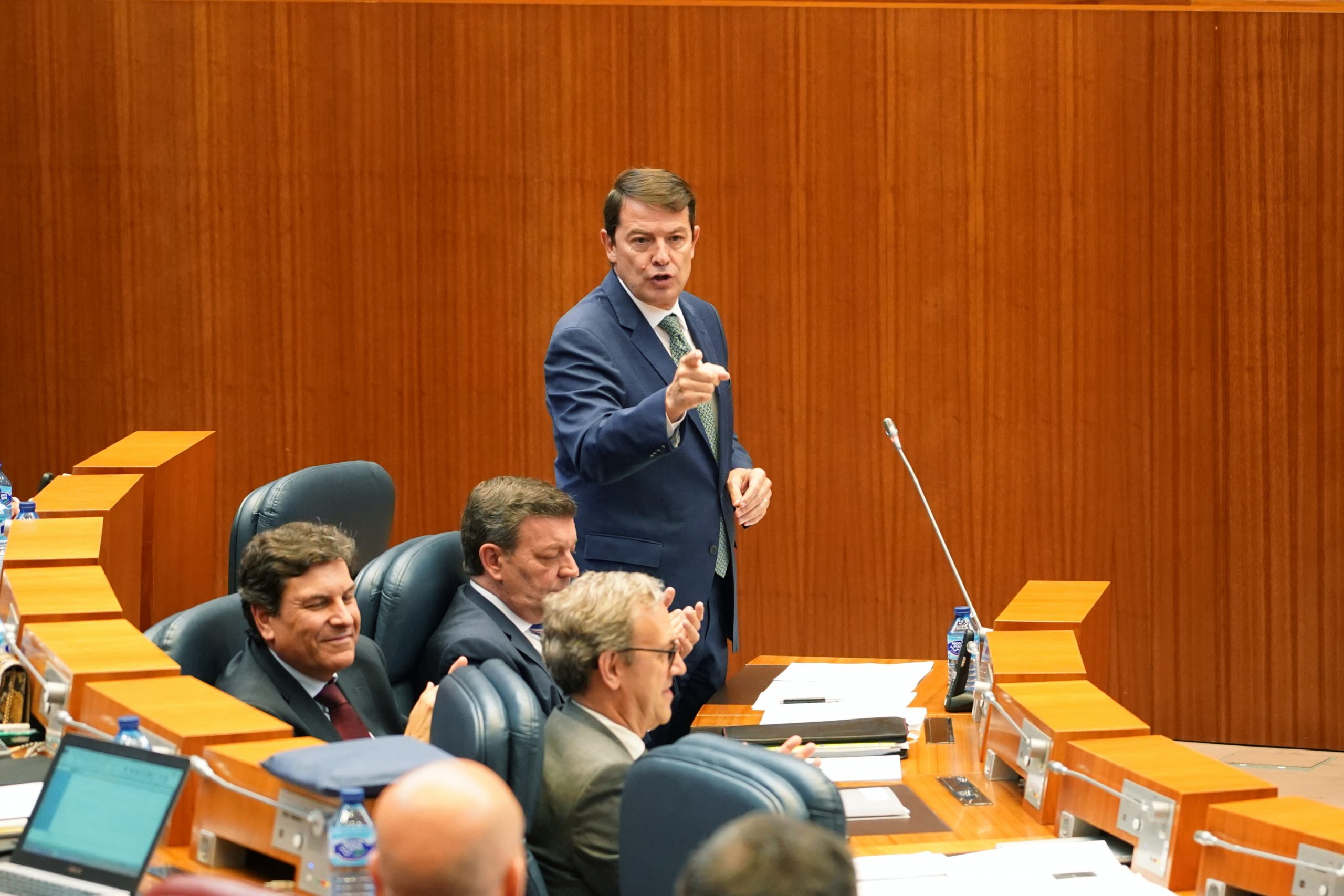Intervención del Presidente de la Junta de Castilla y León en el Pleno de ayer en las Cortes. / Rubén Cacho