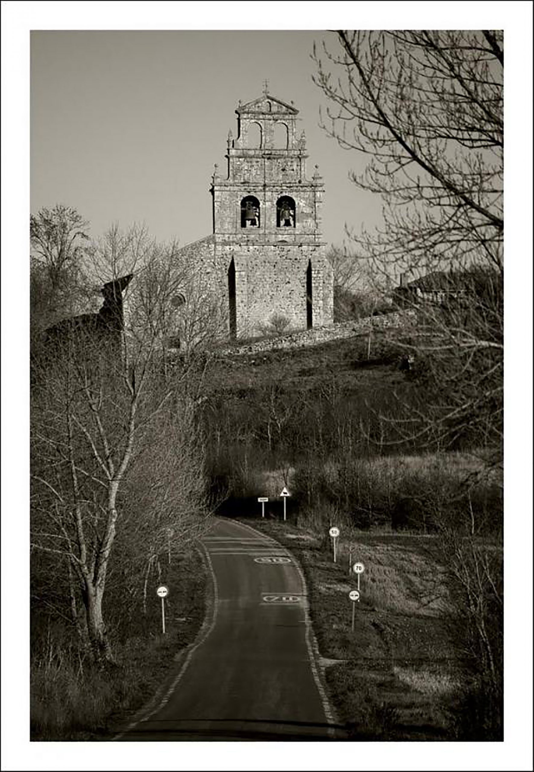 Vista de la iglesia de Masa, en Burgos.