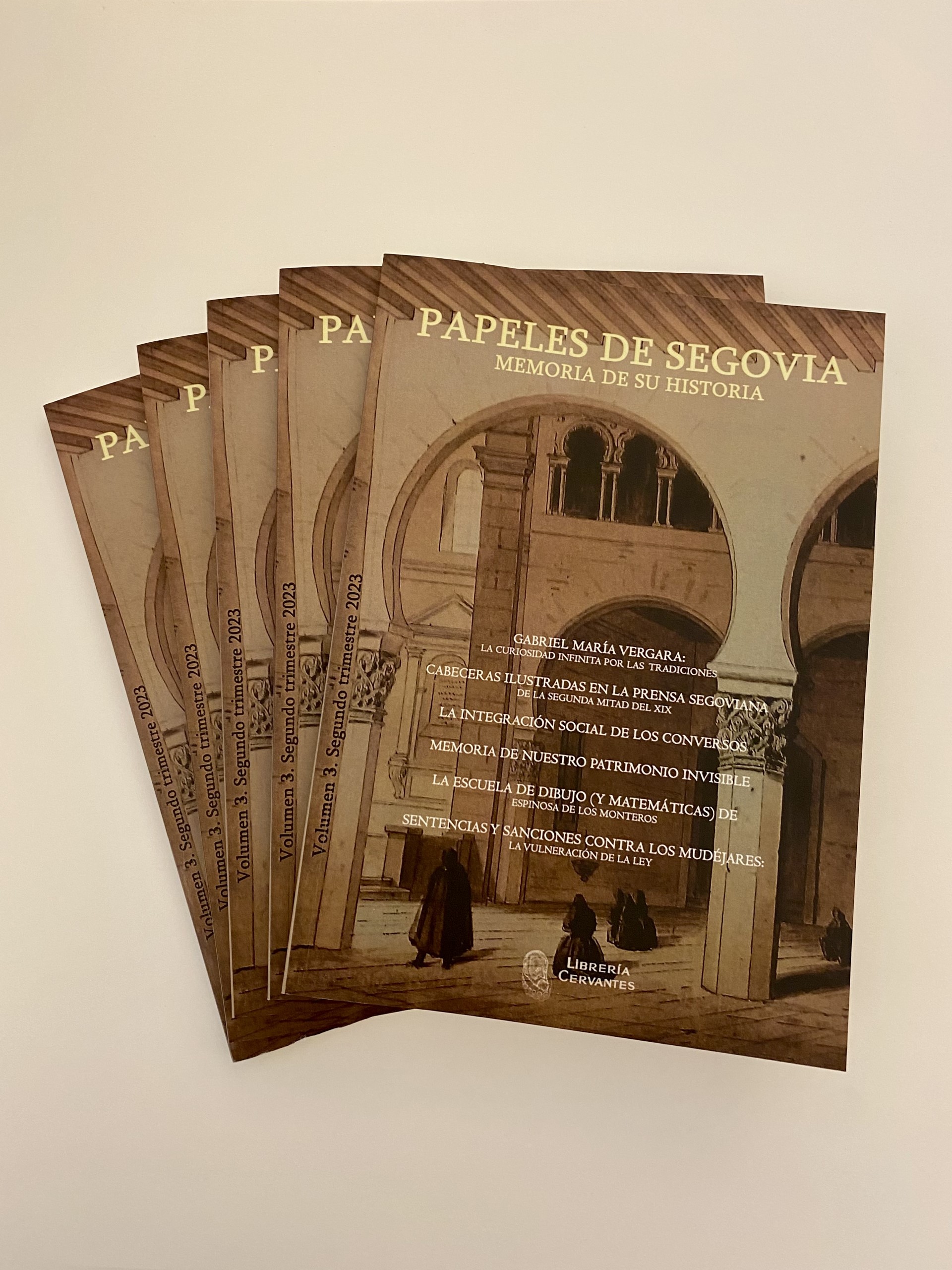 Revista 'Papeles de Segovia'.