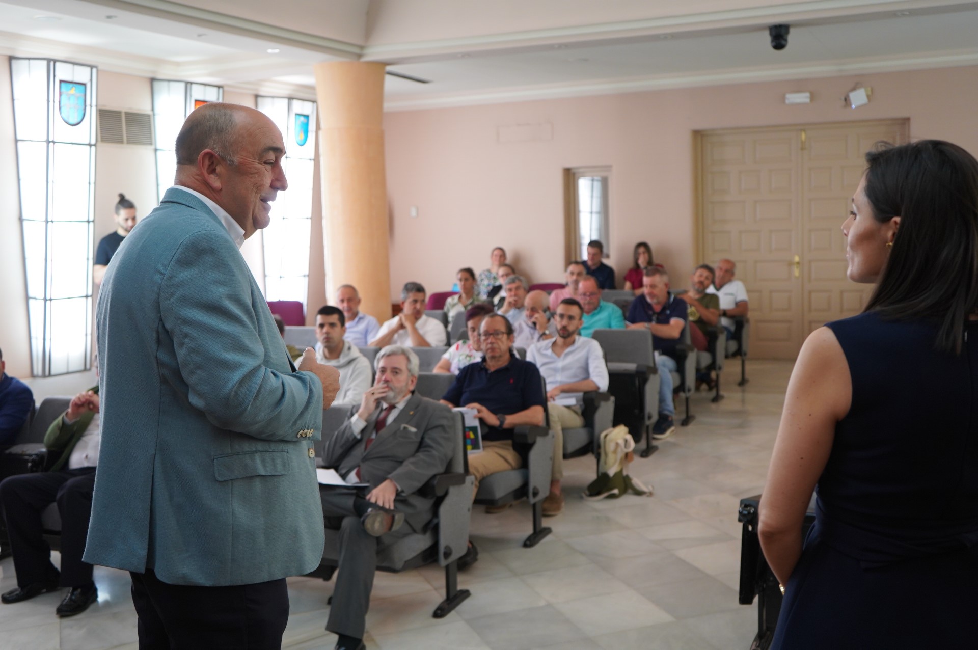 Reunión informativa en la Diputación para los nuevos alcaldes. / EL ADELANTADO