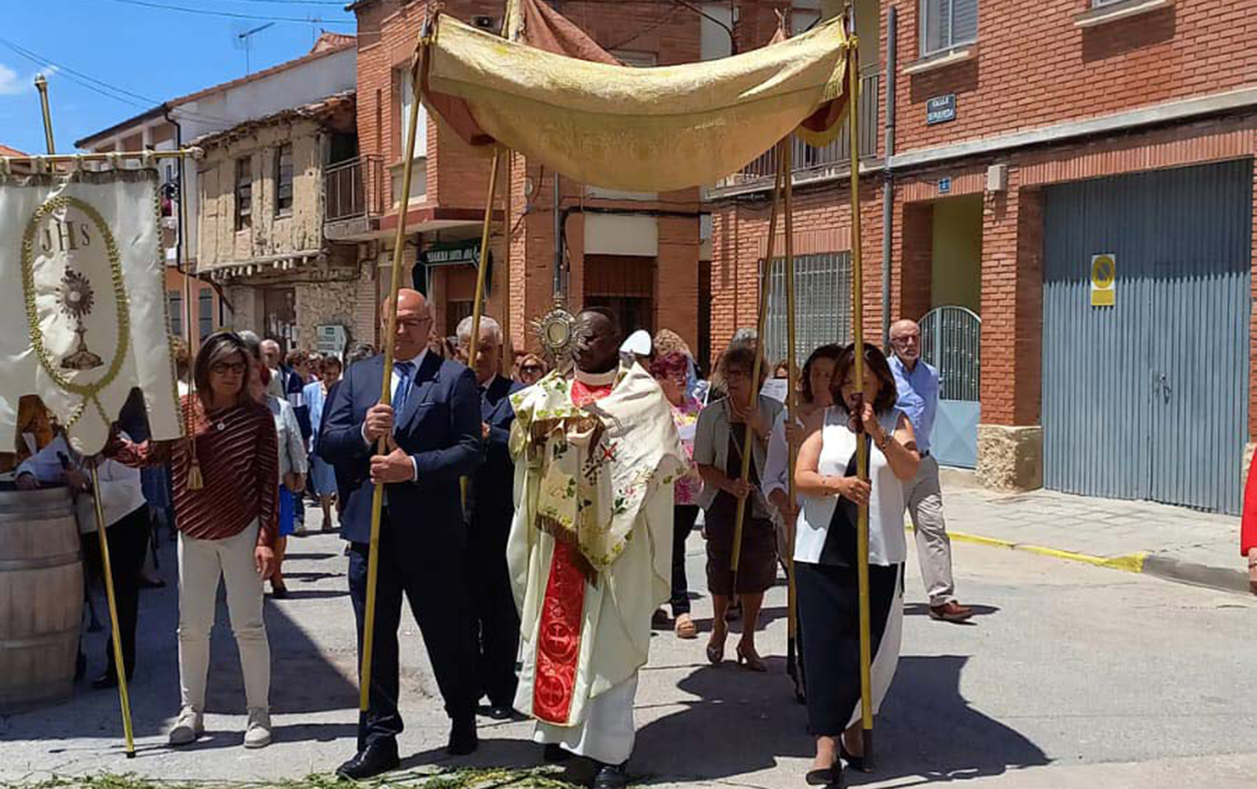 Procesión celebrada tras la misa.