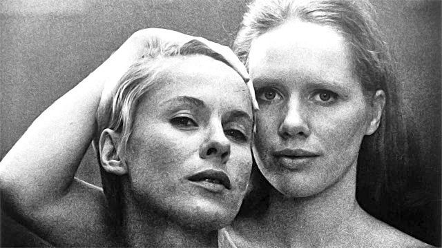 Espectros y apariciones en el cine en blanco y negro 3 Persona.