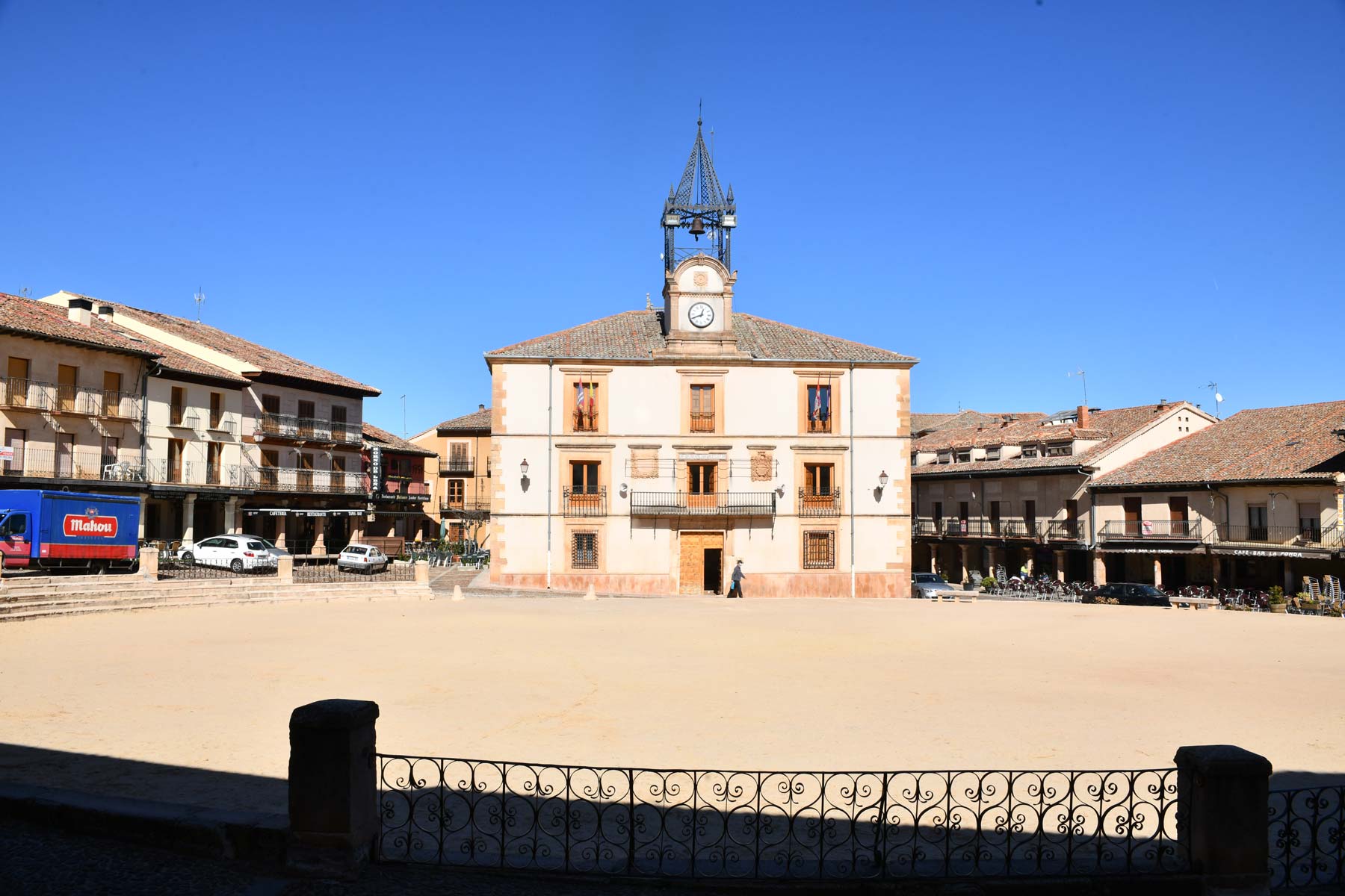 Ayuntamiento de la villa de Riaza. FOTO: JOSÉ ANTONIO SANTOS.