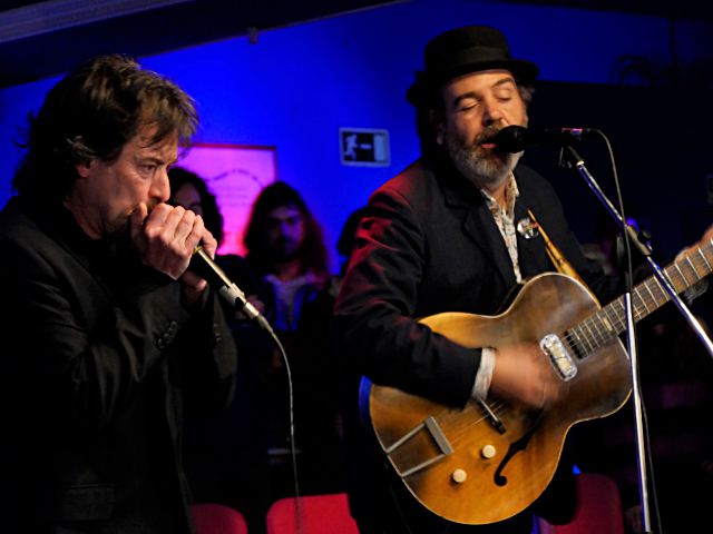 Malcom Scarpa: “Los dos clásicos griegos más importantes son Platón y Demis Roussos” 3 Ana Hortelano.