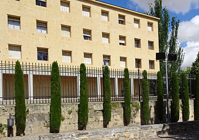 Los jardines de la plaza del Conde de Cheste y los Zuloaga 6 2 lado norte z