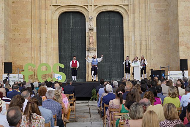 La FES pide al futuro Gobierno que tenga en cuenta la importante labor social que desempeñan los empresarios 3 A7R8982