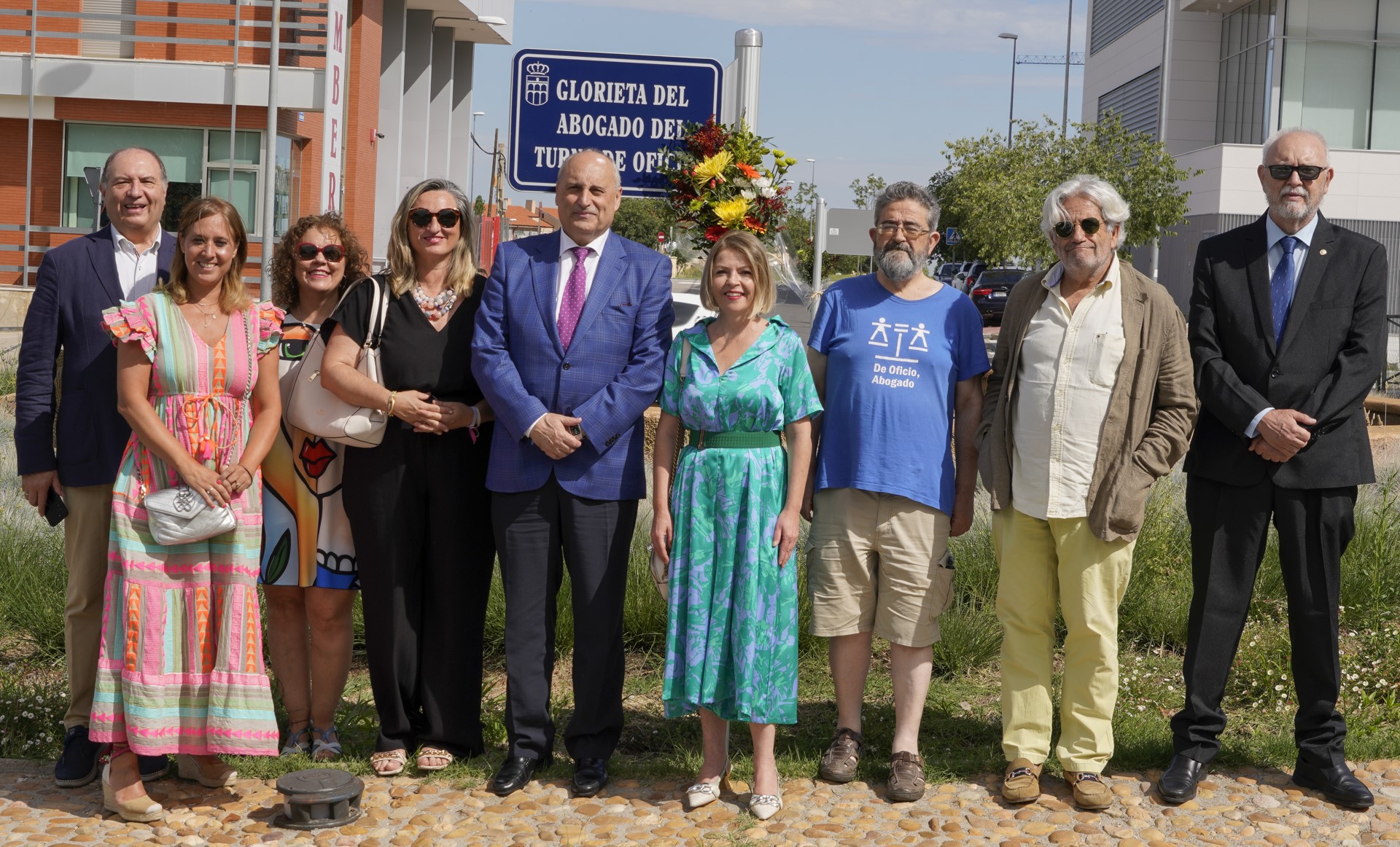 Homenaje en la Glorieta del Abogado del Turno de Oficio. / MIGUEL ÁNGEL FERNÁNDEZ