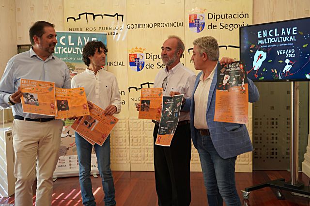 Rueda de prensa para la presentación de “Enclave Multicultural”