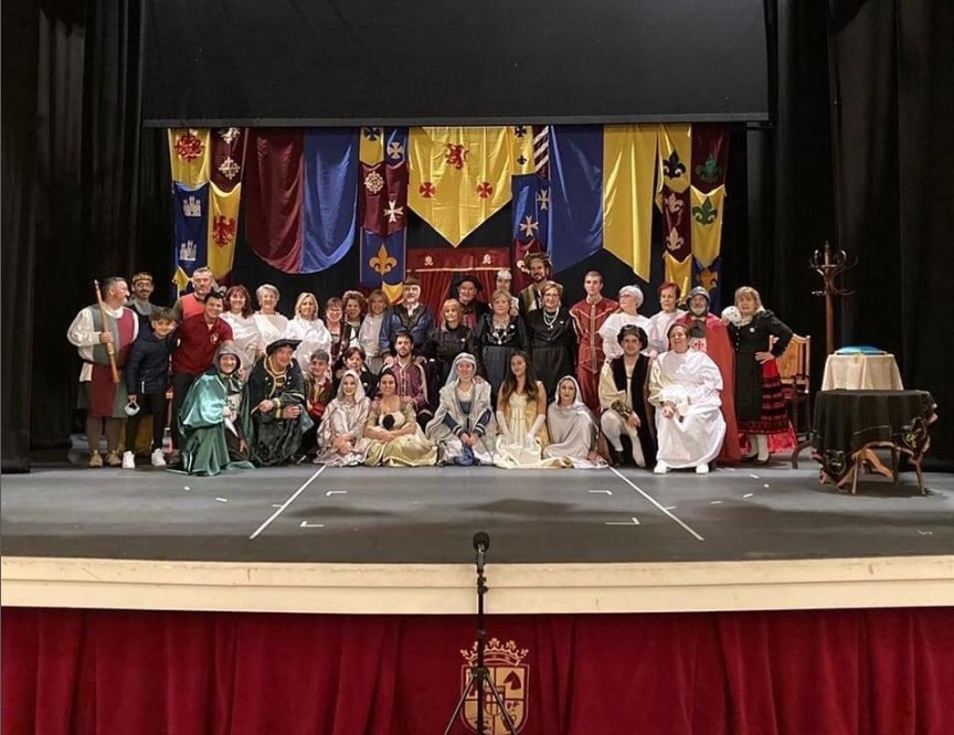 Grupo de teatro 'Los Mirmidones', de Cuéllar, en la Muestra Provincial. / EL ADELANTADO