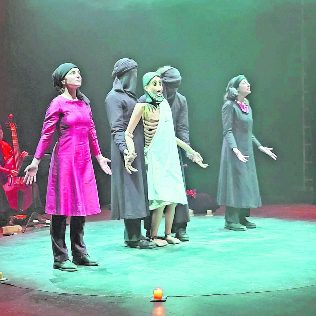 20 años navegando 2 La obra ‘El Misterio del Cristo de los Gascones’ en el Teatro Juan Bravo.