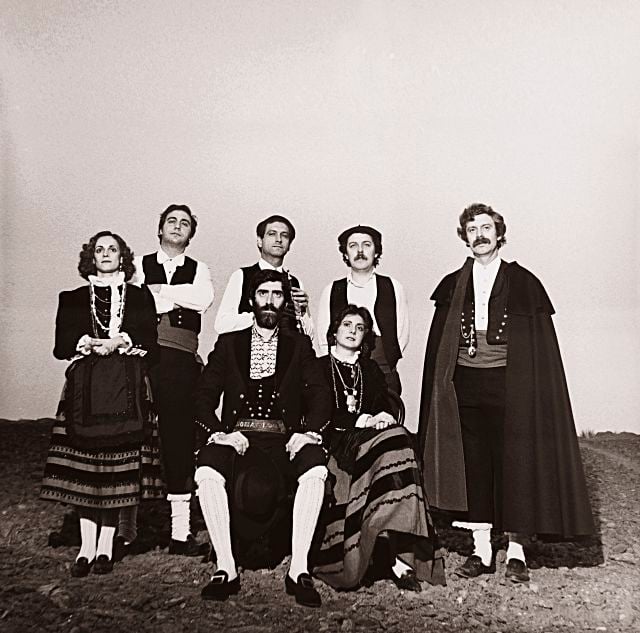 El Nuevo Mester de Juglaría, un clásico vivo del folclore castellano 6 Paco Manzano. La Voz del vino portada disco