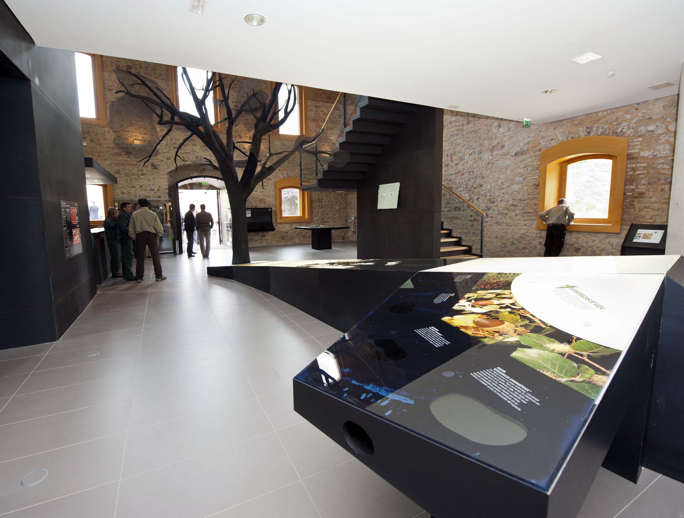 Casa del Parque de los Montes Obarenes-San Zadornil, en Burgos, una de las 37 que hay en toda la Región. / Ricardo Ordóñez