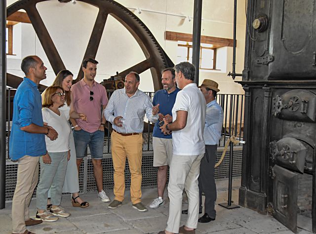 José Luis Aceves visita el Real Aserrío de Valsaín.