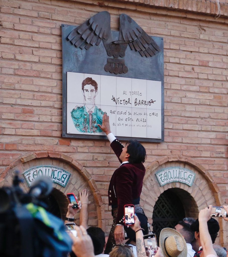 Otro 9 de julio; otra vida 2 El rejoneador Diego Ventura dedica su triunfo de Teruel a Víctor Barrio. / @INFODVENTURA