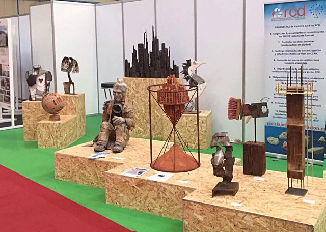 Algunas de las esculturas presentadas en el concurso ‘Escombrarte’ del año pasado.