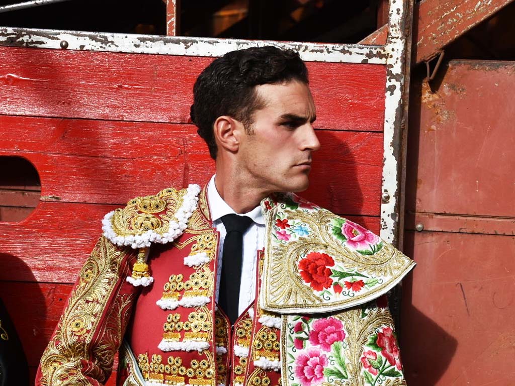 Fernando Adrián, / A.M.