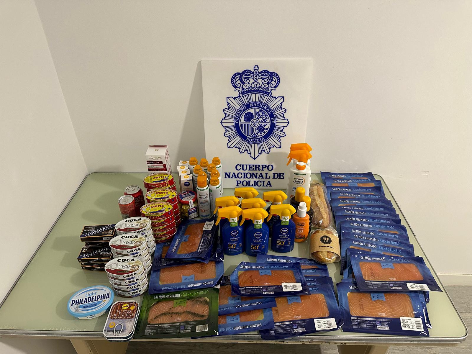 Tres detenidos por robar productos por valor de 500 euros en un supermercado de Segovia