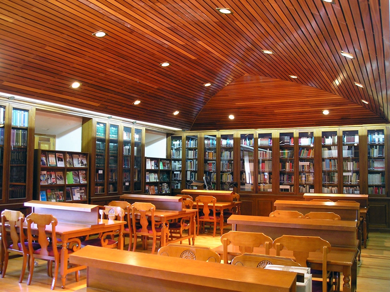 Sala de lectura de la Biblioteca de la Academia de Artillería de Segovia. / Ministerio de Defensa