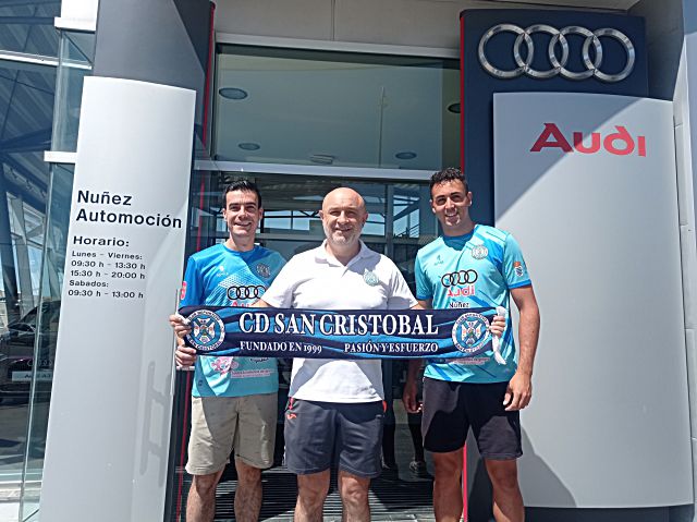 Edu y César, en Núñez Automoción./ CD SAN CRISTÓBAL