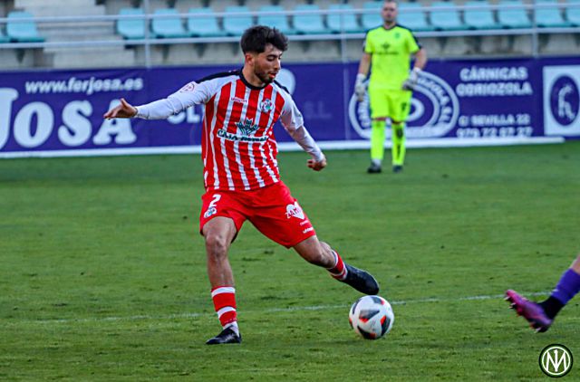 Juan Silva, durante uno de los encuentros disputados la pasada campaña con el Zamora. / E.A.