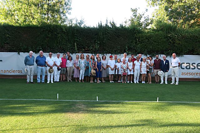 Foto de familia de los participantes en el torneo social del CC El Tiro./ EL ADELANTADO