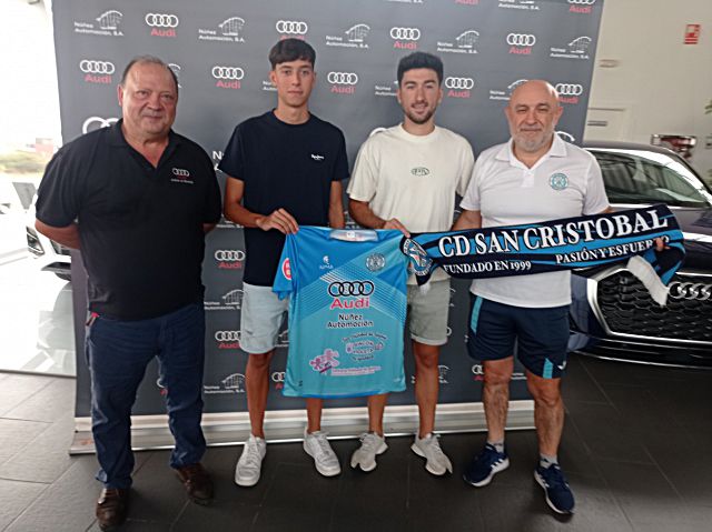 De izquierda a derecha, Javier Núñez, Polonio, Julito y Luis Cáceres./ CD S.C.