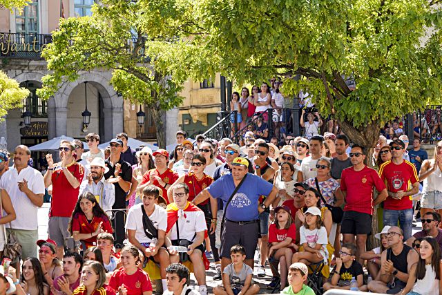 Cientos de segovianos disfrutan del triunfo de España en el Mundial 3 07 3 1