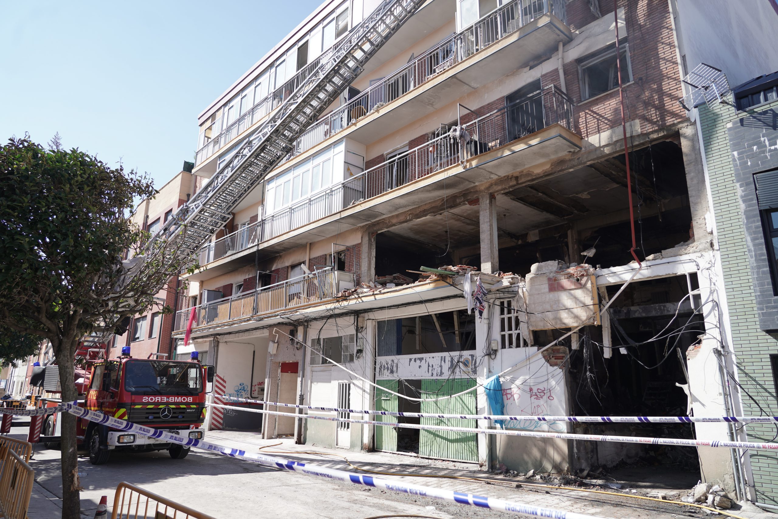 Labores de desescombro. / Rubén Cacho