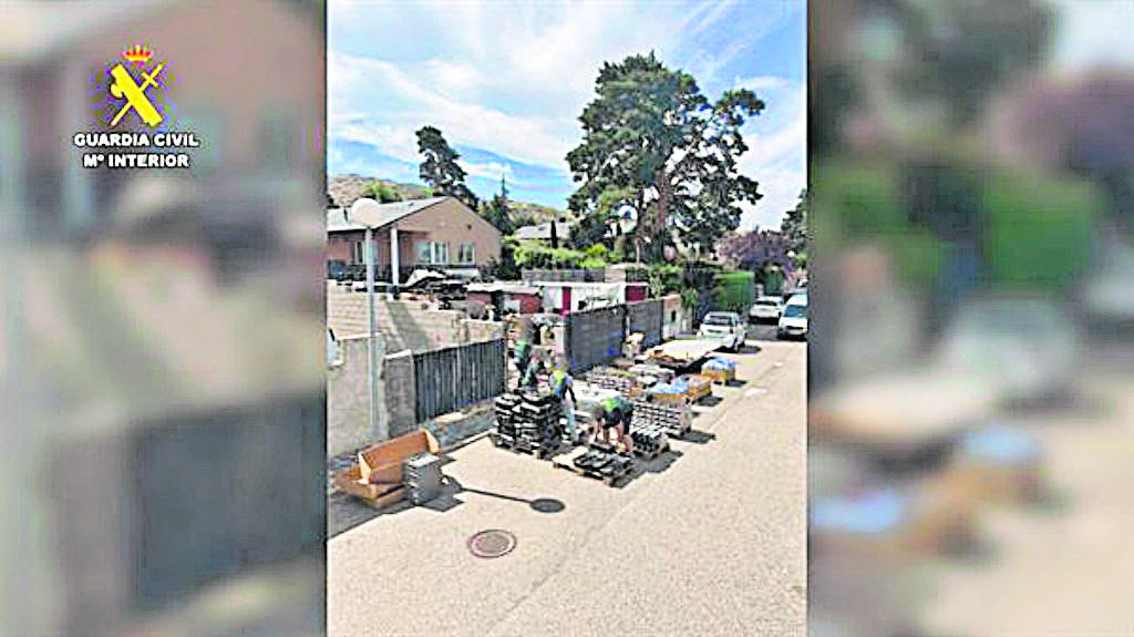 Intervienen 45 toneladas de baterías de litio en un almacén clandestino en Otero de Herreros 1 EFE