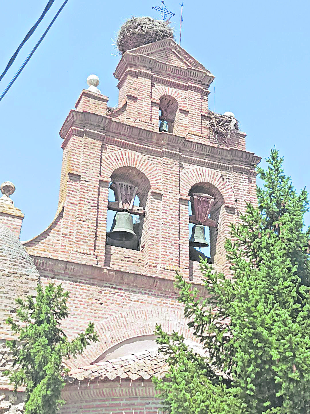 Portada campanas en su espadana