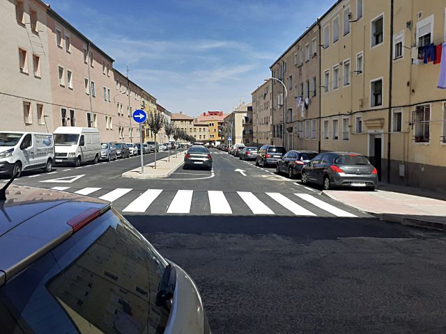 Así ha quedado la calle tras las obras acometidas en los últimos dos meses. / J. M.