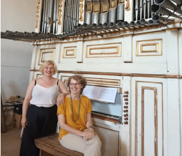 Las dos intérpretes, en una fotografía de archivo. / E. A.